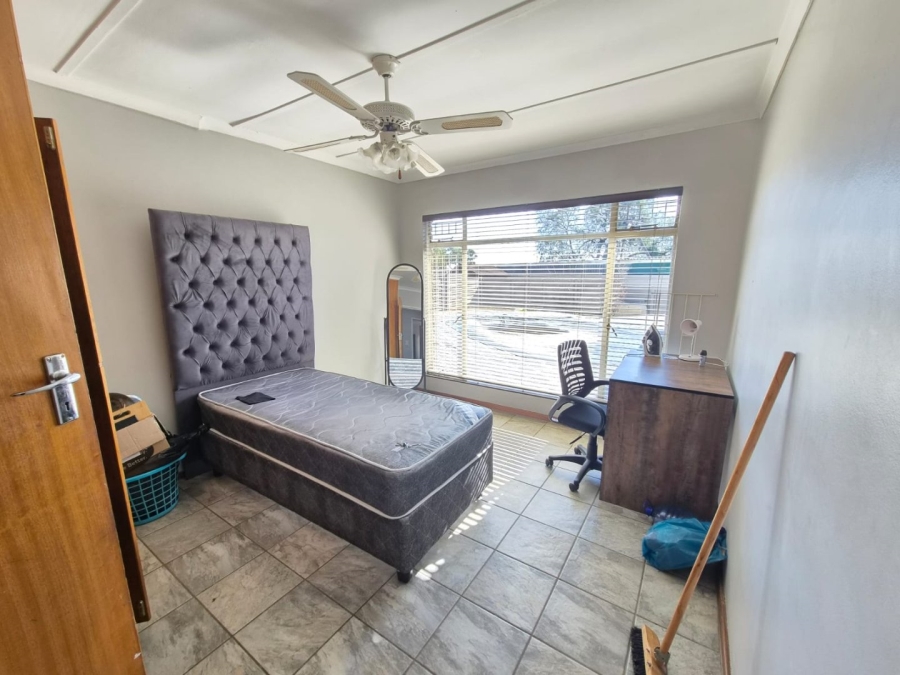12 Bedroom Property for Sale in Universitas Ridge Free State